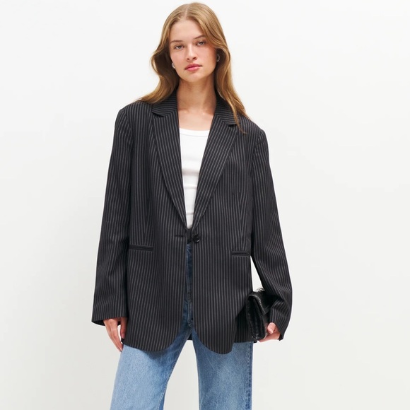 NWOT Reformation Women’s Black and White Classic Relaxed Blazer in a Size Medium - Picture 1 of 11